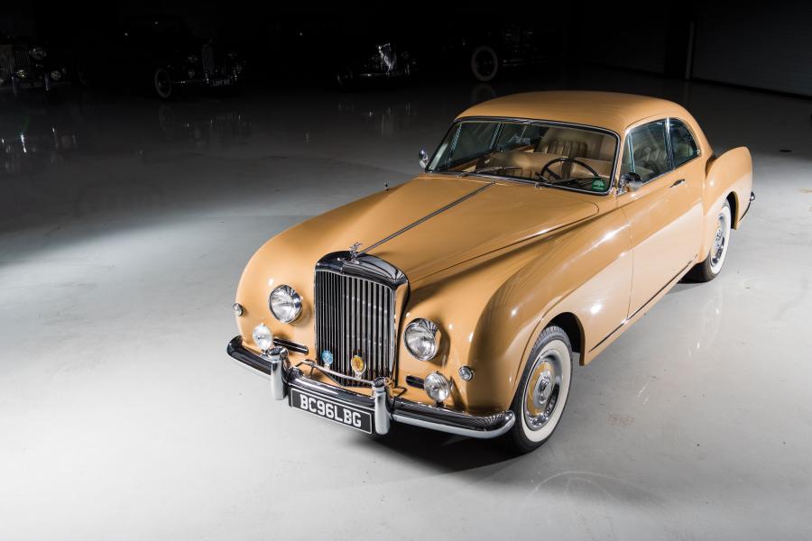  Bentley S1 Continental Sports Saloon by Mulliner 1956 года  (фото 6 из 6)